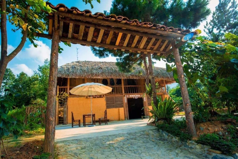 Looc Homestay Ha Giang Exteriör bild